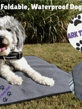 Park Those Paws Foldable, Waterproof, Dog Blanket / Size LG/XL
